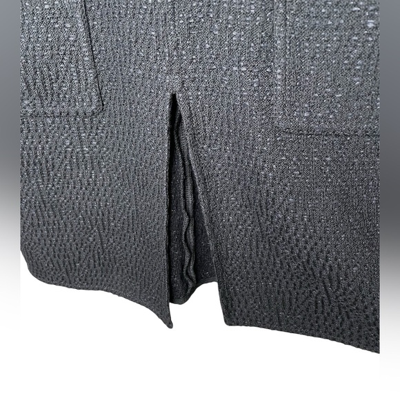 St. John Wool Blend Knit Top With Front Pockets And Slit Size 4 - Picture 2 of 10